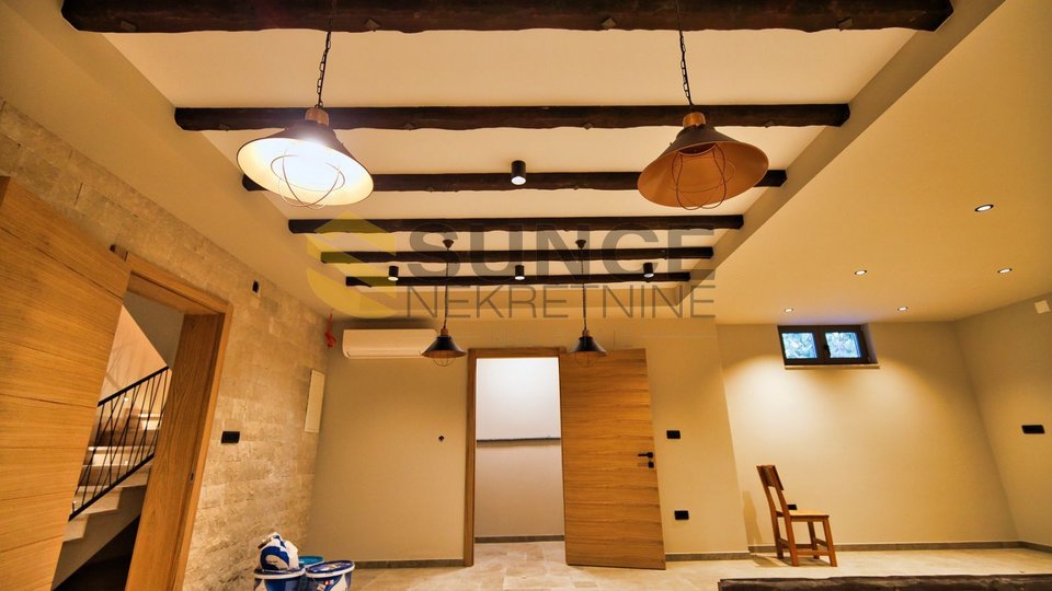 Malinska, prekrasna nova vila u mediteranskom  stilu na lijepoj i mirnoj poziciji!