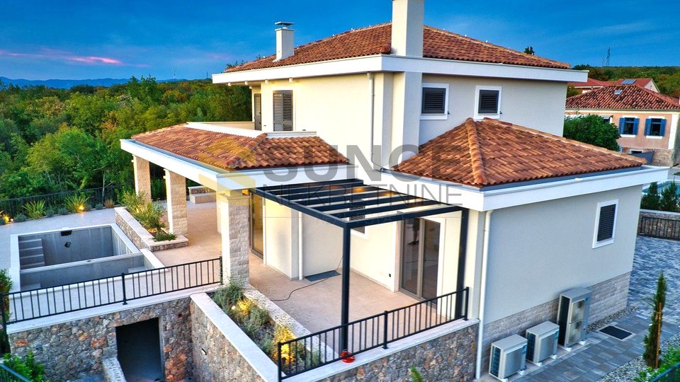 Malinska, una bellissima nuova villa in stile mediterraneo in una posizione bellissima e tranquilla!