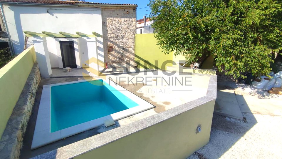 ISTRIA, SVETVIČENAT, renovated old stone house with swimming pool. Beautiful and peaceful position!