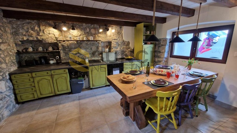 THE ISLAND OF KRK, a beautifully decorated stone house with a roof terrace and a view of the sea!