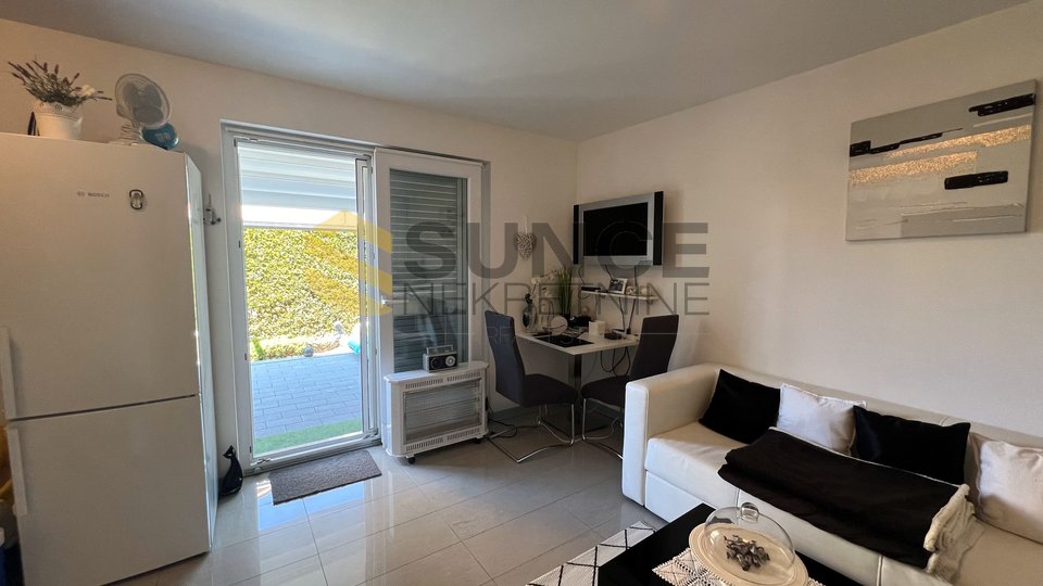 Malinska, surroundings modern apartment with its own garden near the sea!